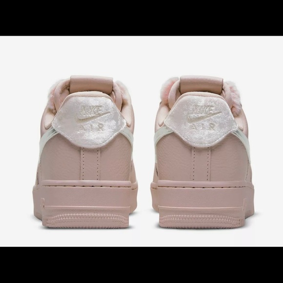 Nike Air Force 1 '07 DO6724-601 Pink Faux Sherpa Fur Women's Sizes - Picture 5 of 6
